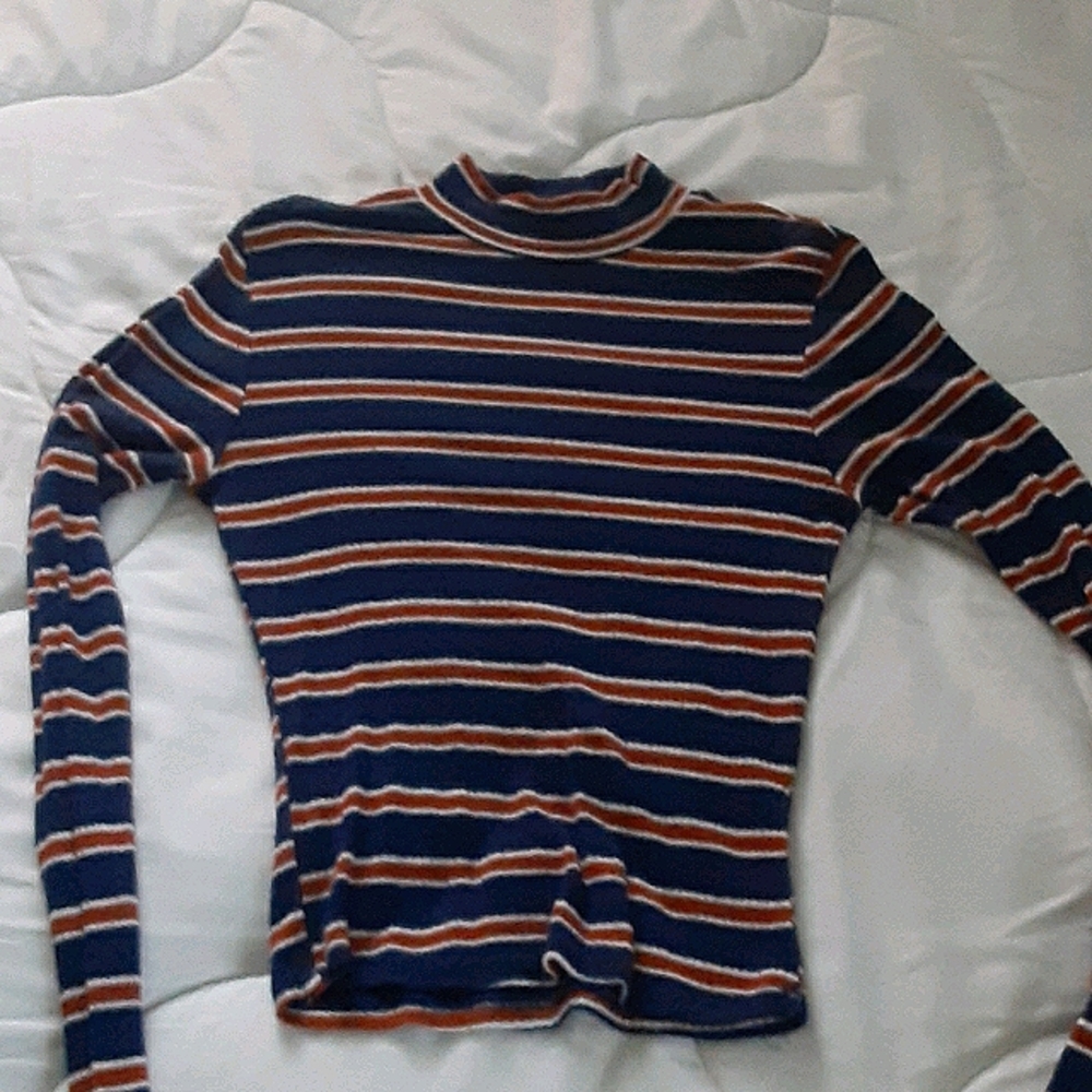 H&M short turtle neck